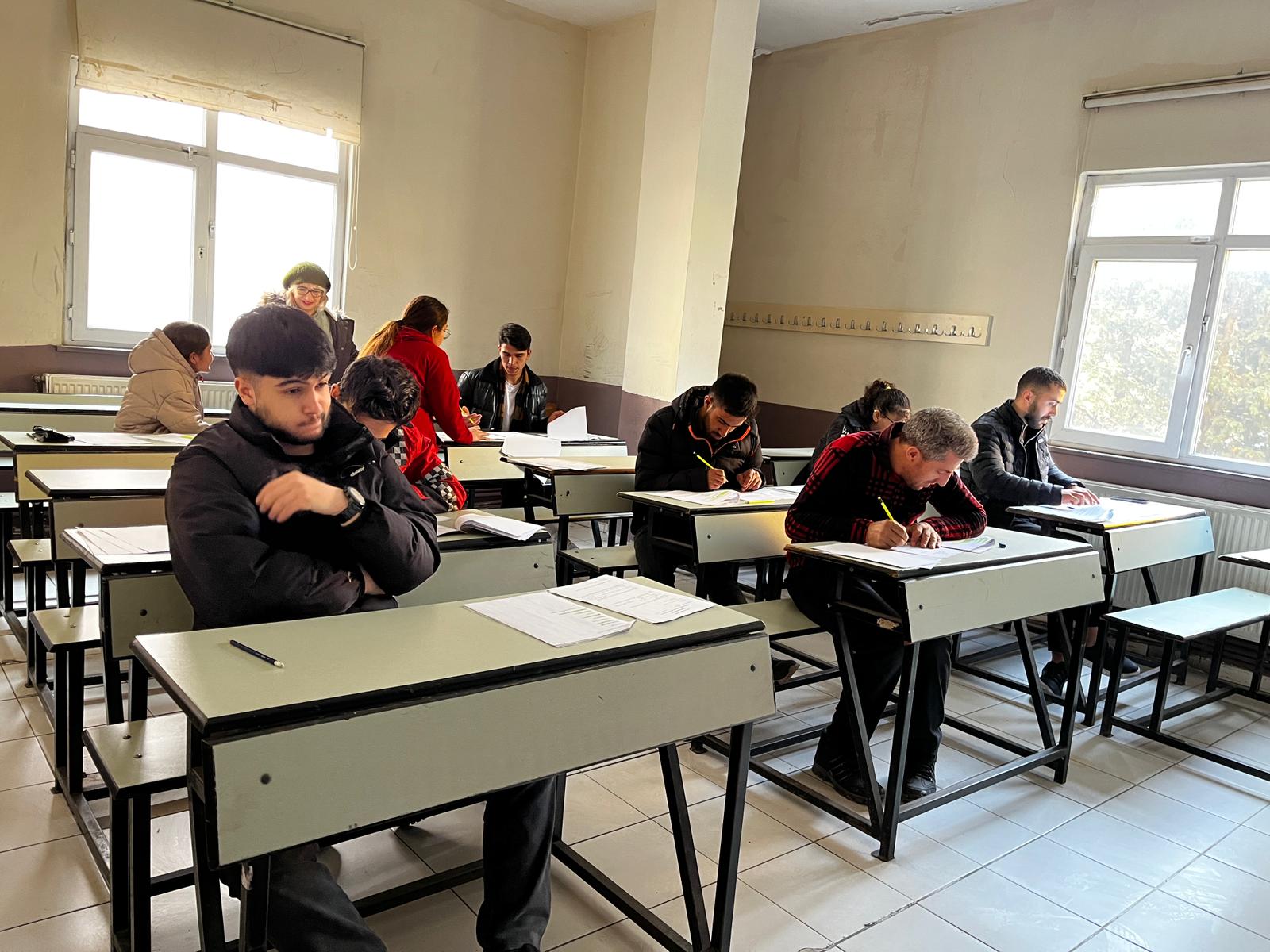 Akşam Lisesi Kaç Yıl?